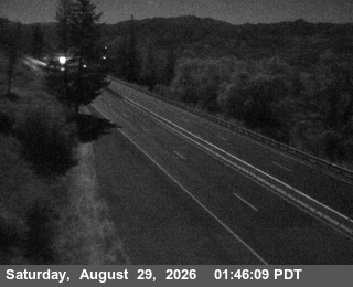 US-101 : South Ridgewood Grade - Looking South (C027) live camera view