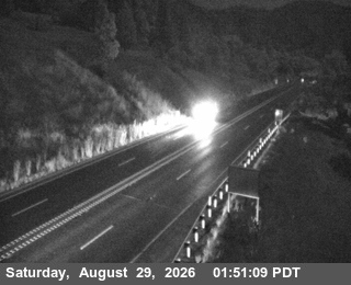 US-101 : North Ridgewood Grade - Looking South (C028) live camera view