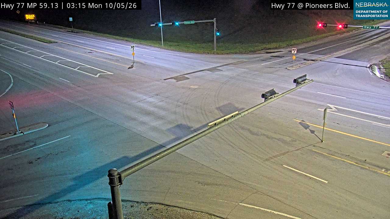 US 77 Pioneers blvd (Various Views) live camera view