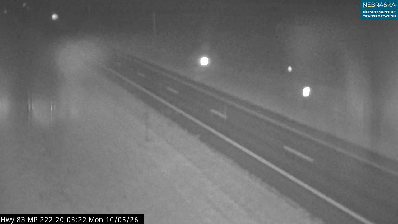US 83 SD border N of Valentine (83 looking south) live camera view