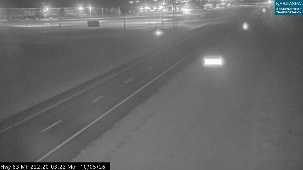 US 83 SD border N of Valentine (83 looking north) live camera view