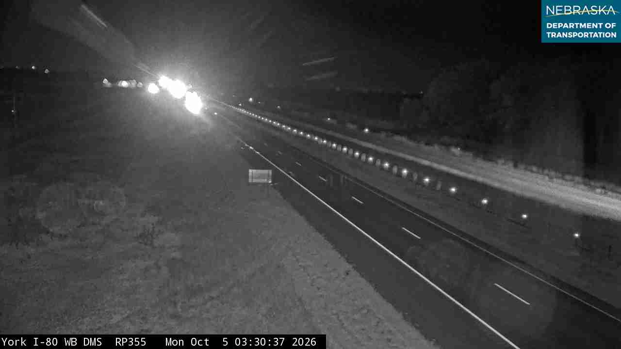 I-80 E of York WB Restarea (Interstate View) live camera view
