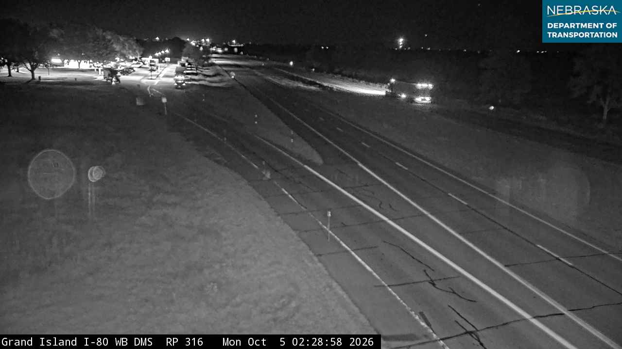 I-80 Grand Island WB Rest Area (Exiting restarea) live camera view