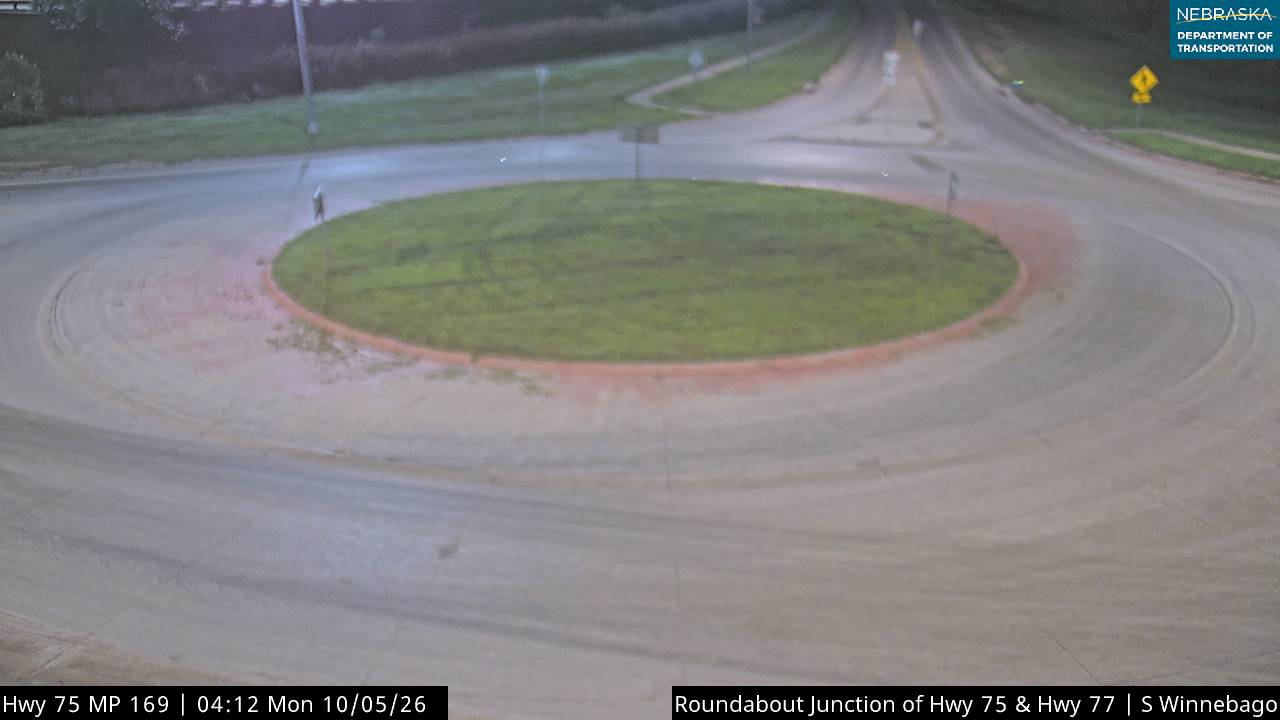 US 75 S of Winnebago (Roundabout) live camera view