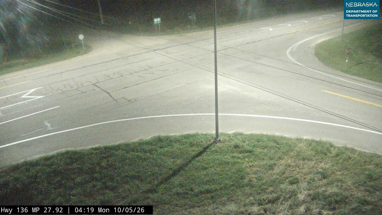 US 136 North of Alma (Surface) live camera view