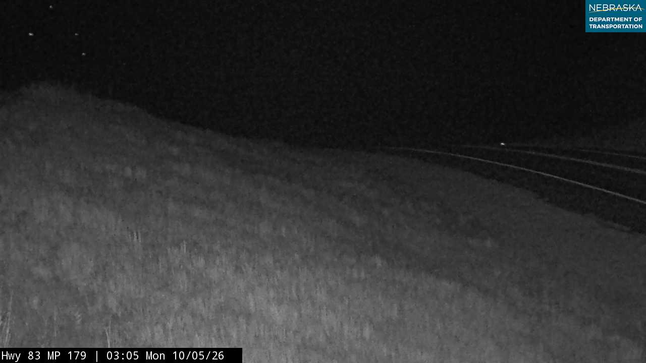 US 83 Brownlee Rd N of Thedford (North) live camera view