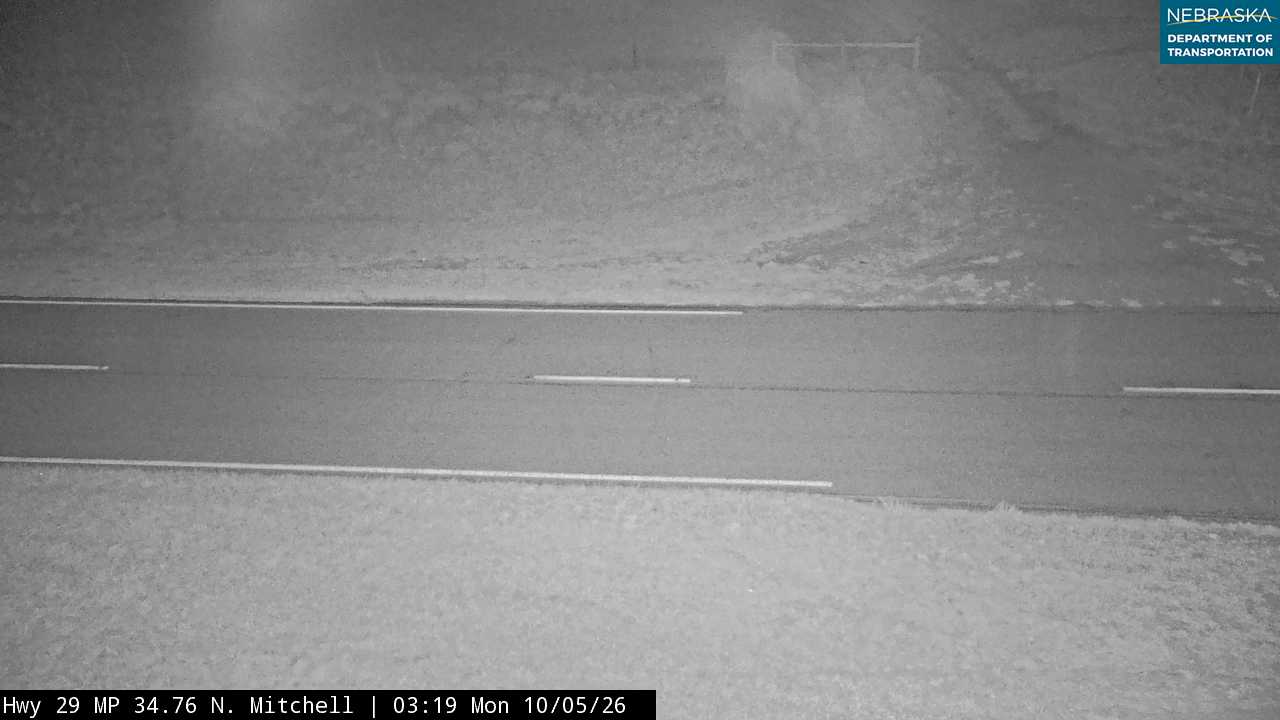 NE 29 N of Mitchell (Surface) live camera view