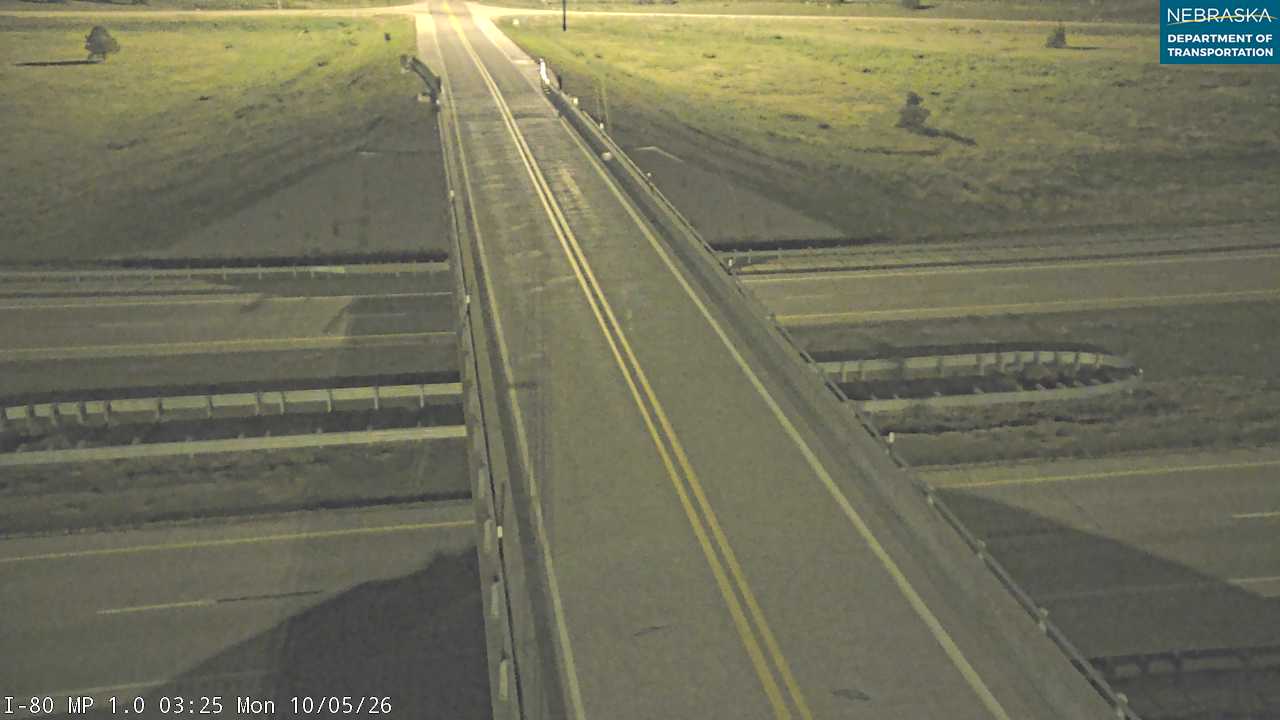 I-80 WYO Line (Surface) live camera view
