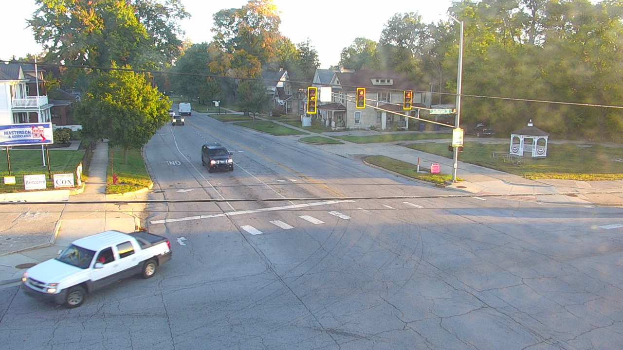 IN 17 SR17 @ Jefferson St live camera view