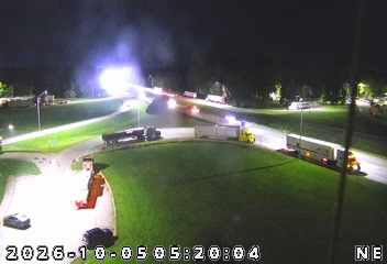 I-70/64.7 PLAINFIELD REST AREA (Camera 1) live camera view