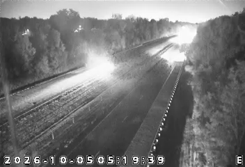 I-74 Raceway Rd live camera view