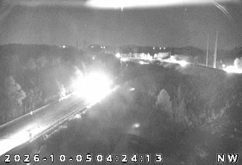 I-64/122.0 E OF I-265/CAPTAIN FRANK RD (Camera 2) live camera view
