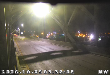I-64 WB / 0.1 @ Sherman Minton by Center Upper Deck live camera view