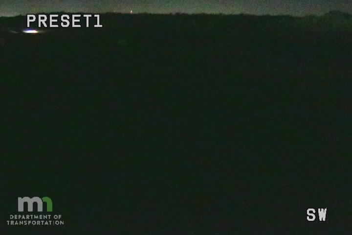 I-35 NB S of Co Rd 22 (MP 134.9) live camera view