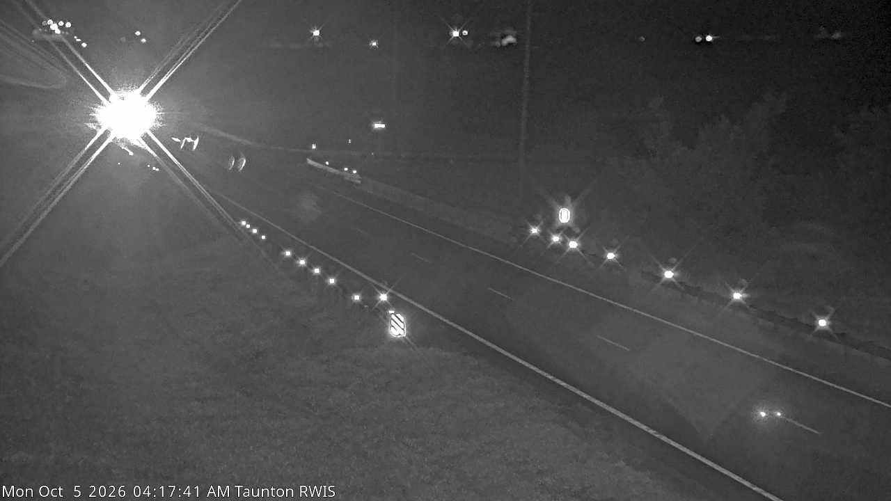 T.H.68 (Taunton - MP 22.9) View 3 live camera view