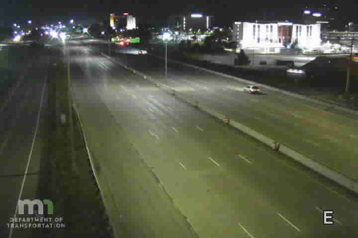 I-494 WB E of 24th Ave live camera view
