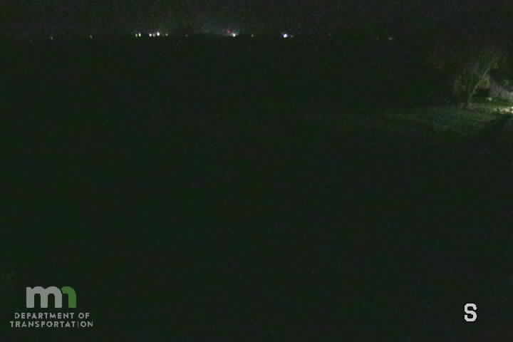 I-35 NB @ 81st St SW (MP 33.9) live camera view