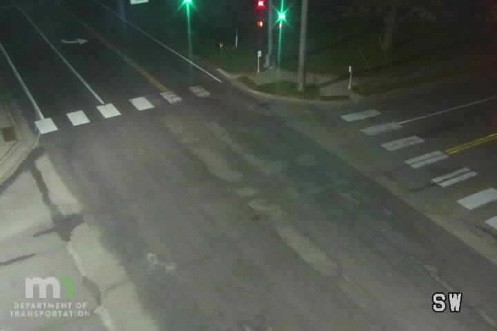 T.H.120 NB @ 40th St WB (Co Rd B) live camera view