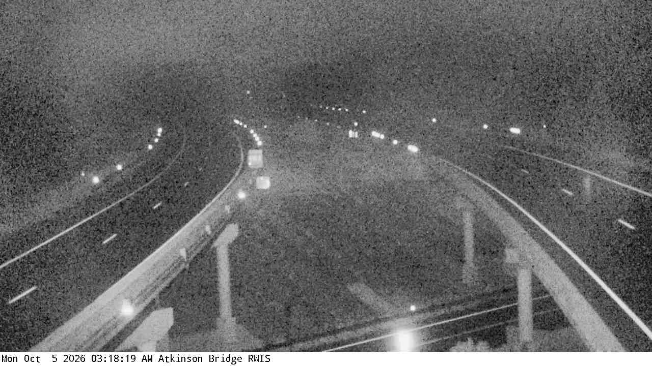 I-35 (Atkinson Br - MP 231) View 4 live camera view