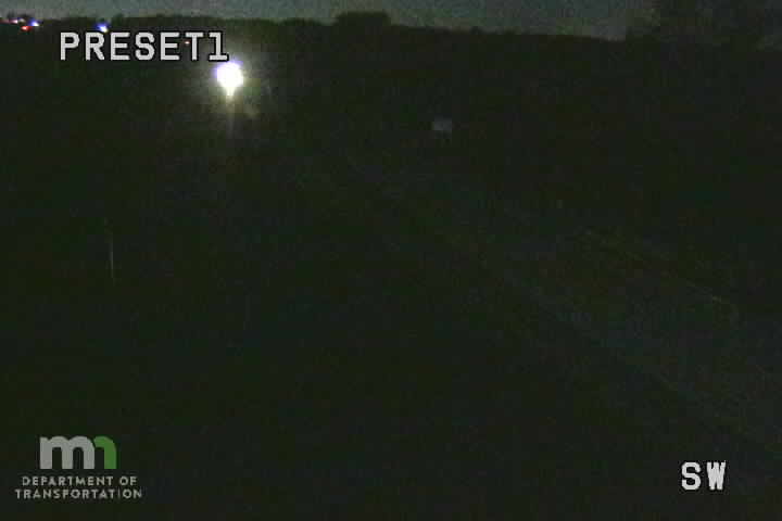 I-35 NB N of T.H.97 (MP 130.3) live camera view