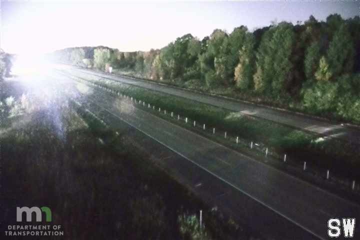 I-35 NB @ 410th St (MP 150.2) live camera view