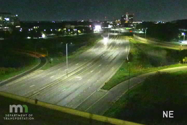 I-394 EB @ Co Rd 73 (Hopkins Xrd) live camera view