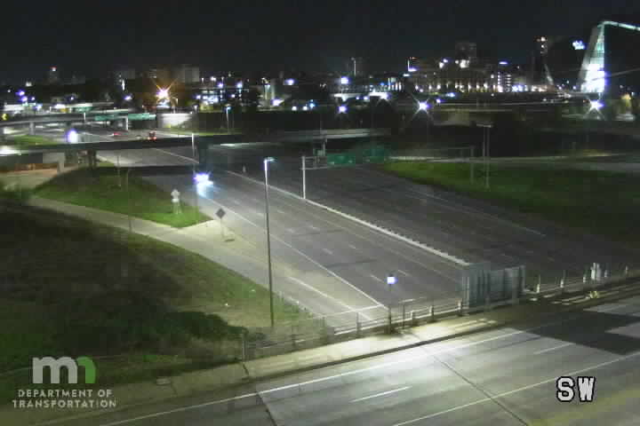 I-35W NB @ Washington Ave live camera view