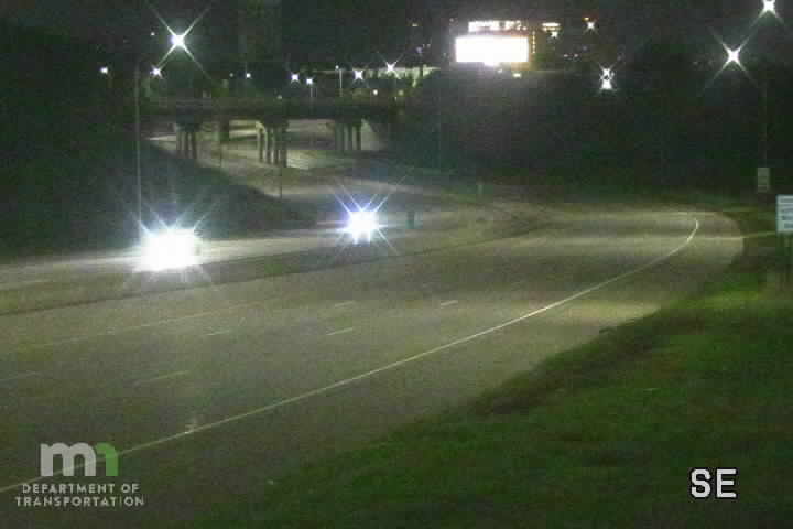 I-35W SB @ Broadway St live camera view