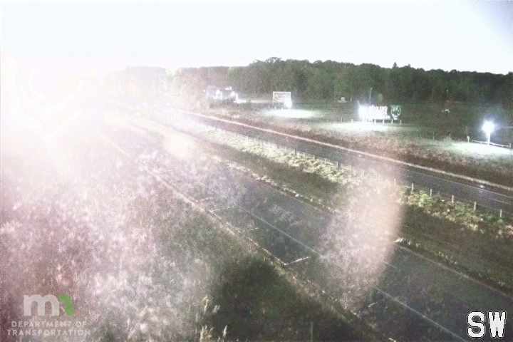 I-35 NB @ 287th St (MP 137.8) live camera view