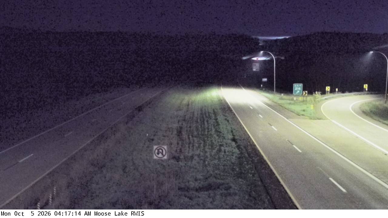 I-35 (Moose Lake - MP 216.0) View 3 live camera view