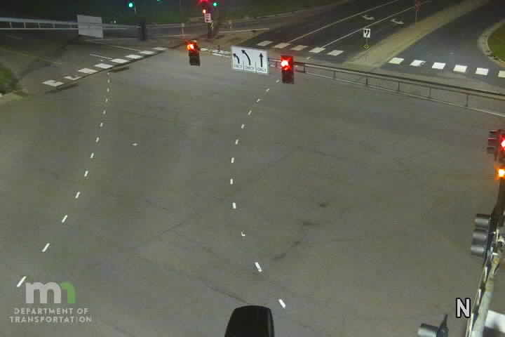 T.H.252 SB @ Humboldt Ave (81st Av) live camera view