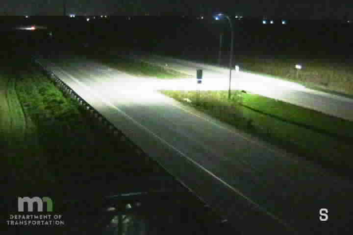 T.H.52 SB S of 215th St (MP 108) live camera view