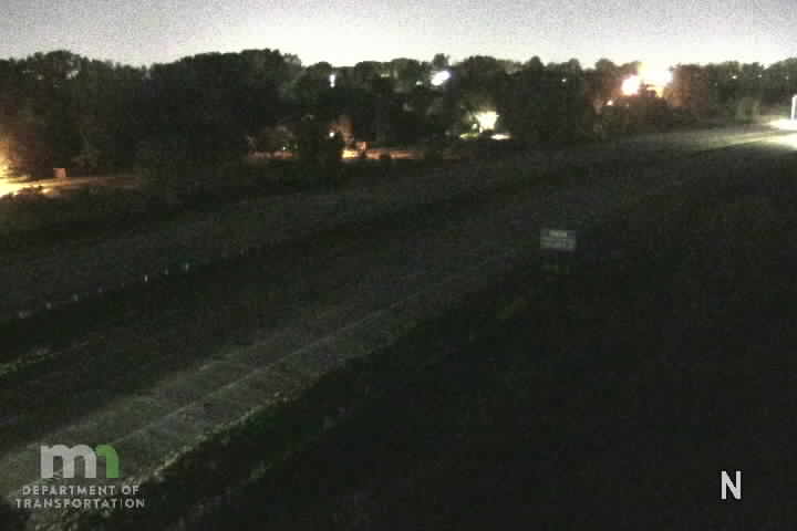 I-35E NB S of Pilot Knob Rd live camera view