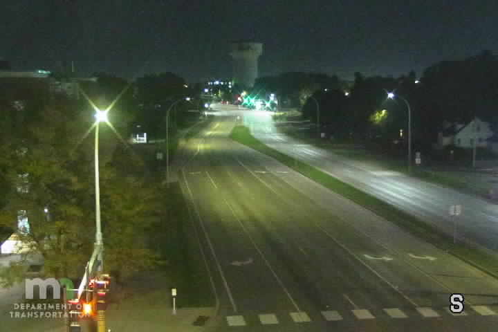 T.H.51 NB @ Larpenteur Ave live camera view