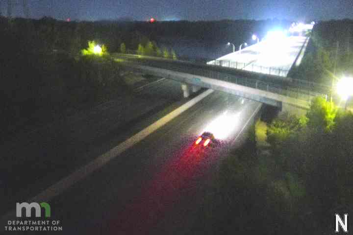 T.H.610 EB @ West River Rd EB live camera view