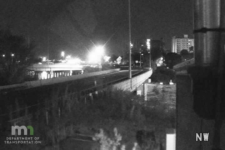 T.H.55 NB @ I-94 (Hiawatha TMC Shelter) live camera view