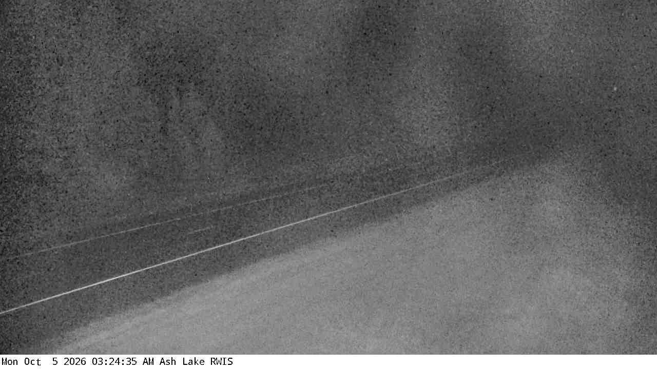 U.S.53 (Ash Lake - MP 129) View 2 live camera view