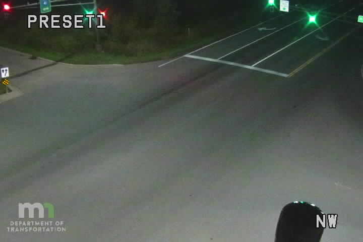 T.H.41 NB @ Hazeltine Blvd EB live camera view