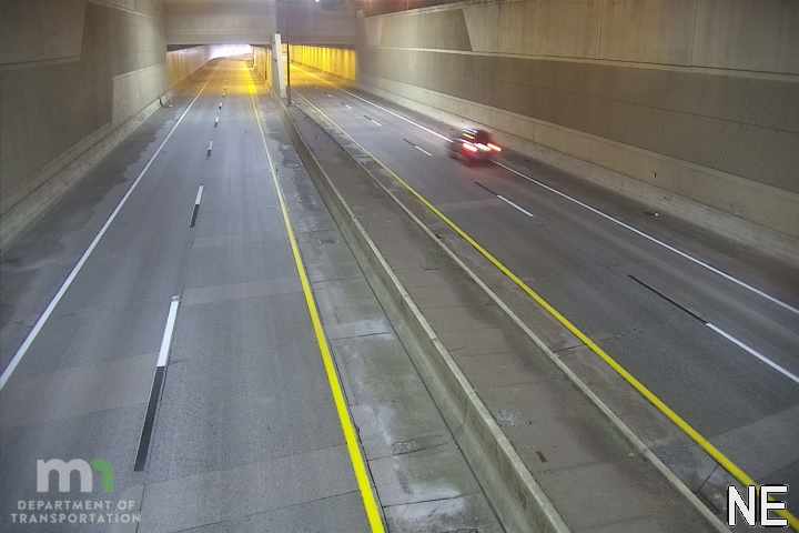 I-35 SB @ 10th Ave E live camera view