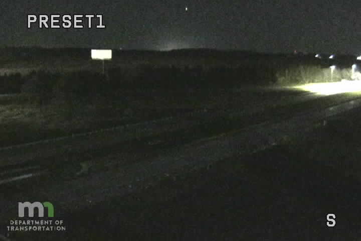 I-35 NB @ T.H.30 EB (MP 26.4) live camera view