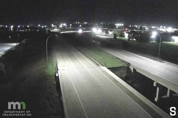 I-35 NB S of Hoffman Dr (MP 42.4) live camera view
