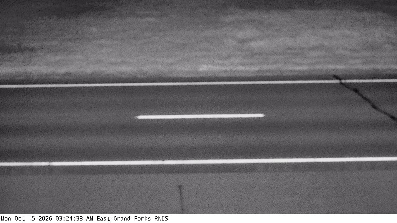 U.S.2 (East Grand Forks - MP 9) View 2 live camera view