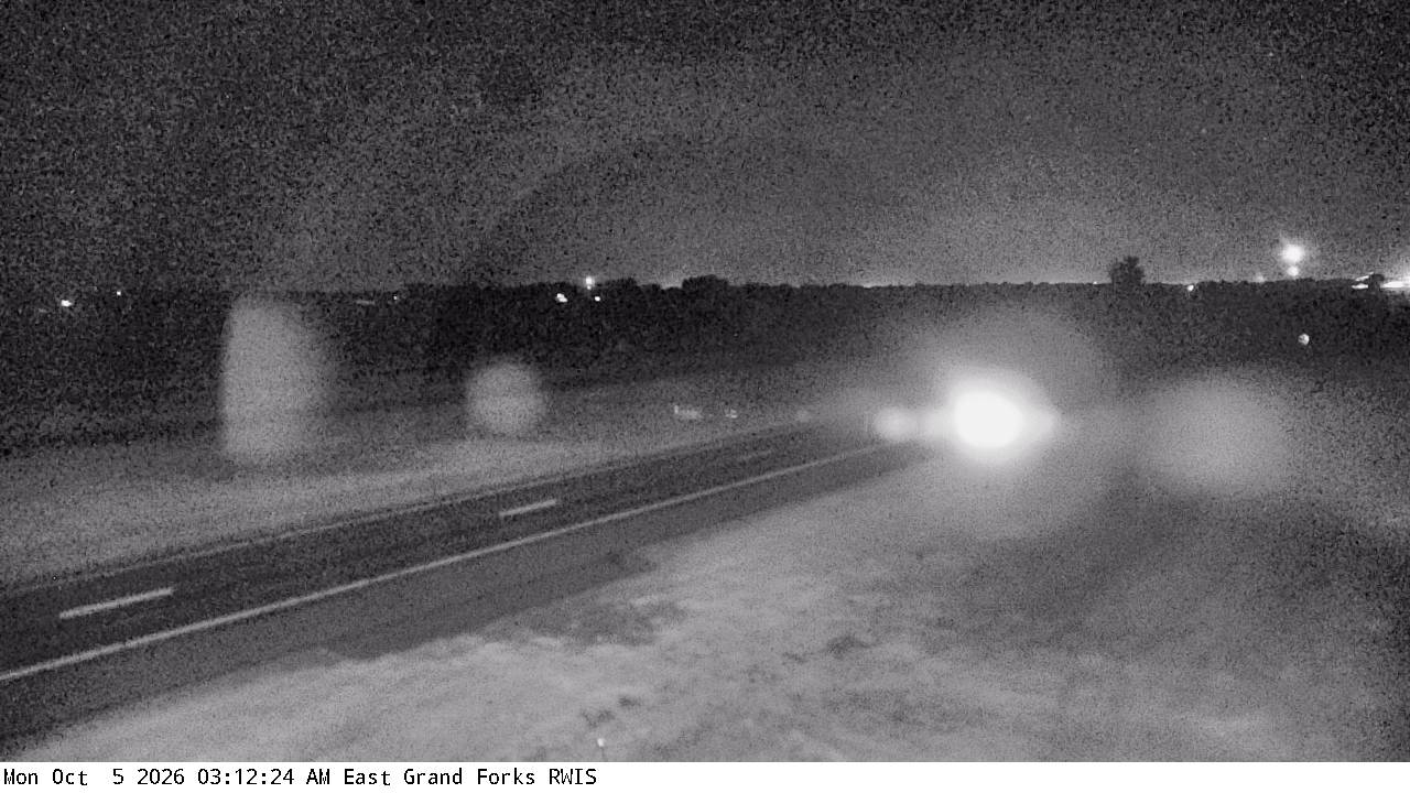 U.S.2 (East Grand Forks - MP 9) View 3 live camera view