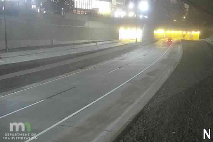 I-35 NB @ Lake Pl live camera view