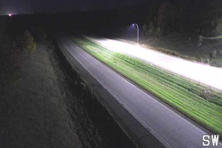I-35 NB (MP 75.3) live camera view