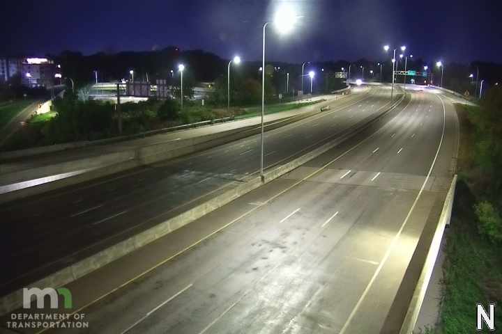T.H.100 NB S of I-394 live camera view