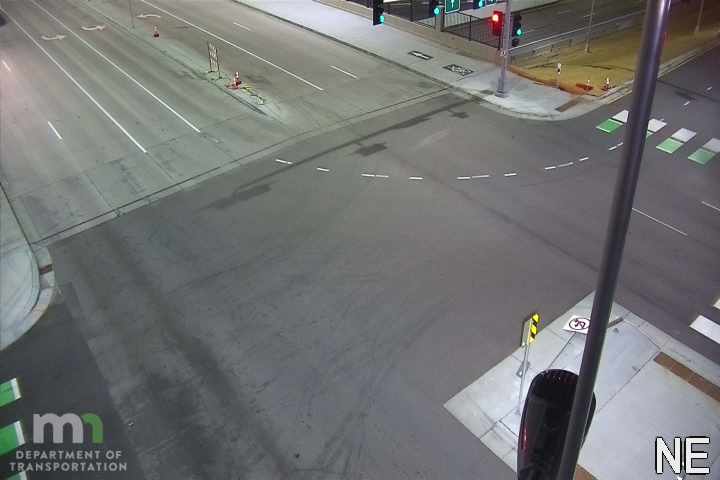 I-494 EB @ Portland Ave SB (S Intersection) live camera view