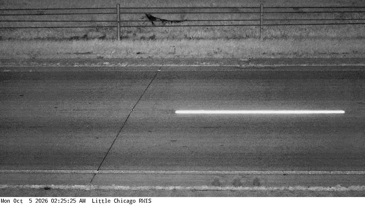 I-35 (Little Chicago - MP 70.0) View 2 live camera view