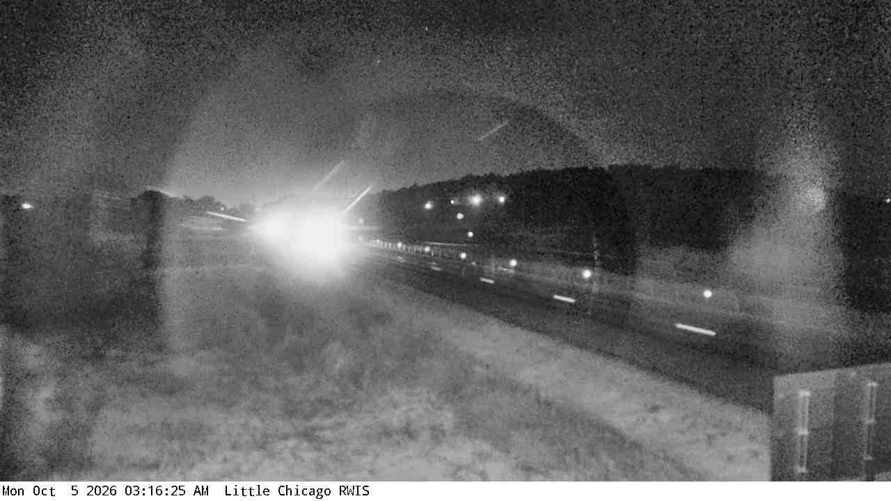 I-35 (Little Chicago - MP 70.0) View 4 live camera view