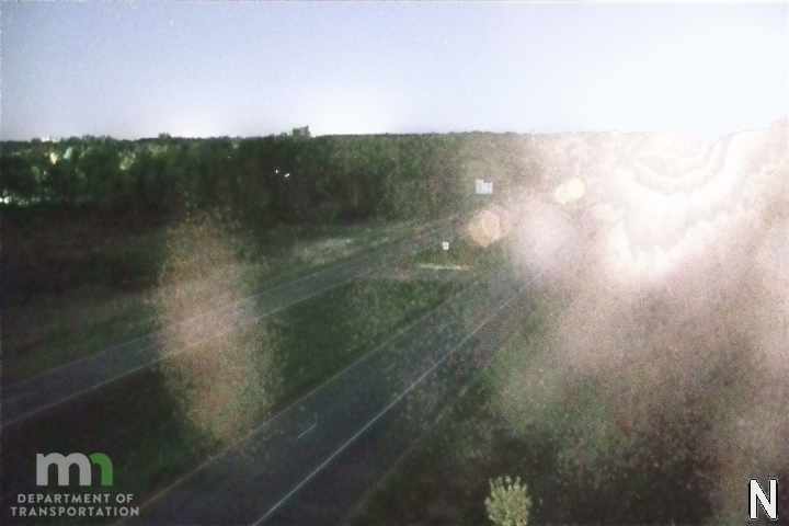 I-35 NB N of U.S.8 (MP 133.6) live camera view